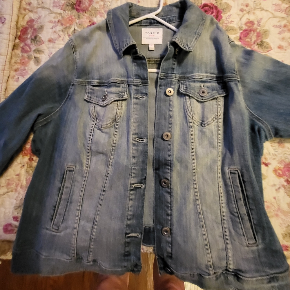 Torrid blue jean jacket.  Never worn